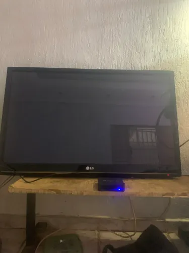 Tv 42 polegadas LG, T V bo x incluso + teclado touchpad wireless