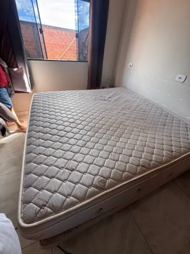 Cama king size