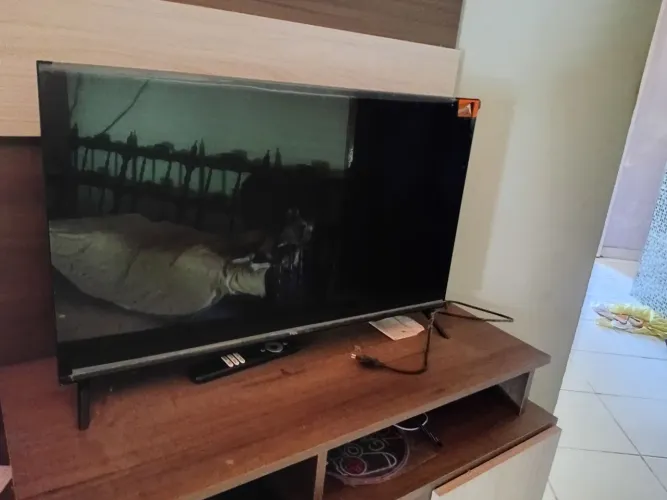 Televisão nova "tcl 32" a venda