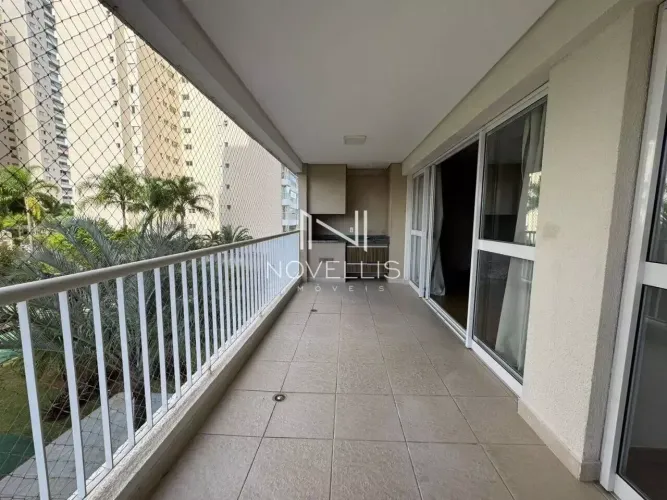 Apartamento para alugar com 4 quartos, no Jardim Industrias em São José dos Campos/SP.
