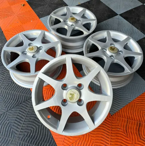 JOGO DE RODA ARO 13 FIAT PALIO UNO FIORINO FIRE