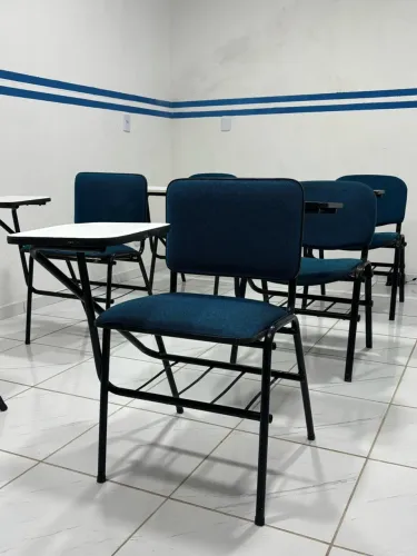 Cadeira Escolar Acolchoada Azul