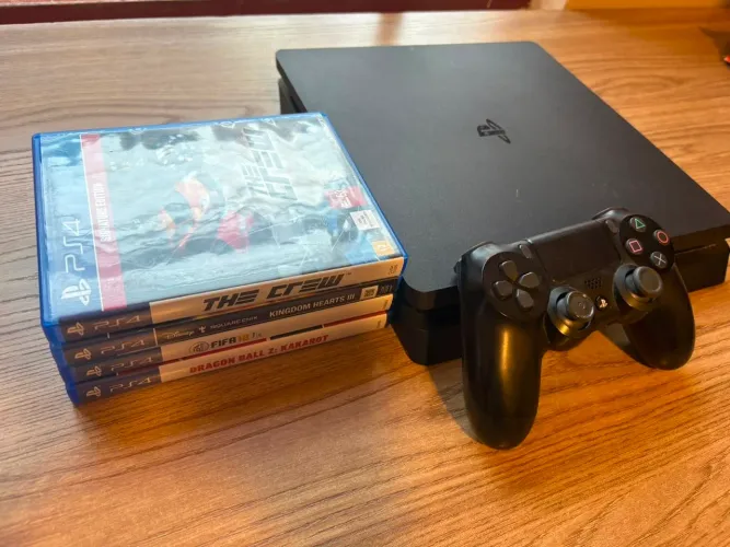 PS4