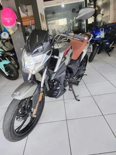 Shineray JEF 150 EFI 2025 | 5.923 km | Muito Nova | Financiamos