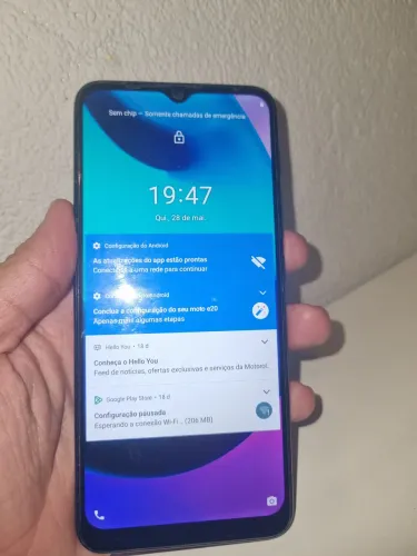 Celular Moto E20
