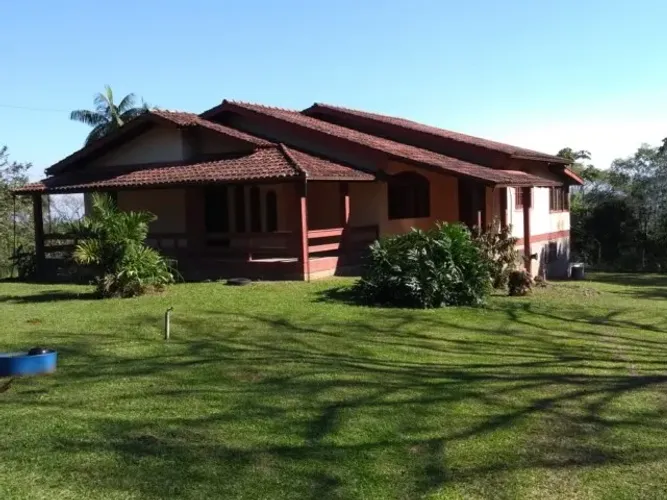 Sítio em condomínio com 1,5 hectares com açude, mata nativa, pastagem, horta, nascente, en
