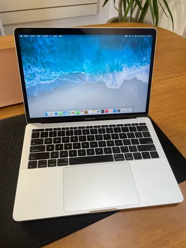 Macbook Pro 2017 Silver 16GB Ram