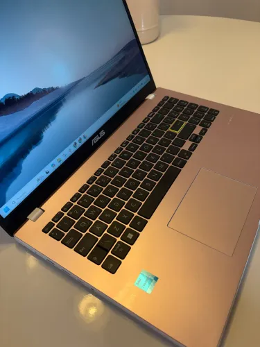 Notebook ASUS E510 Rosa Claro | 128GB SSD/eMMC | Windows 11 | Estado de Novo
