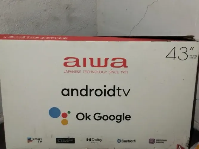 Smat tv aiwa 43 polegadas semi nova com Android tv