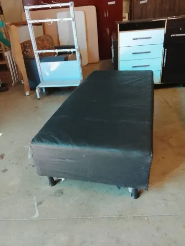 Cama box solteiro USADA ENTREGA dentro de Uberlândia MG
