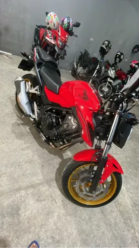 Vende se cb 500 f 2018