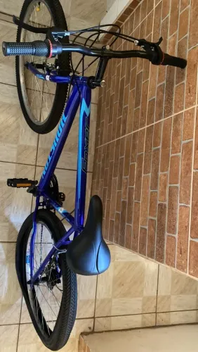 Vende-se Bicicleta Aro 26
