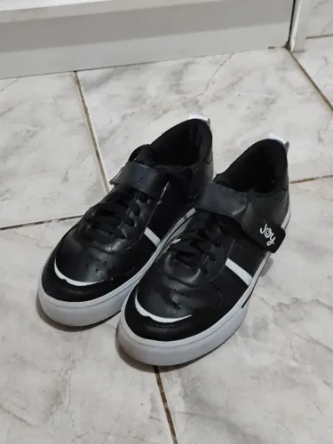Tênis Infantil Joy Kids 30/31 Preto & Branco (SEMINOVO)