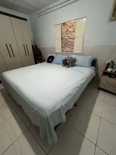 CAMA KING SIZER + COLCHÃO (Base pode ser dividida pra solteiro e casal)