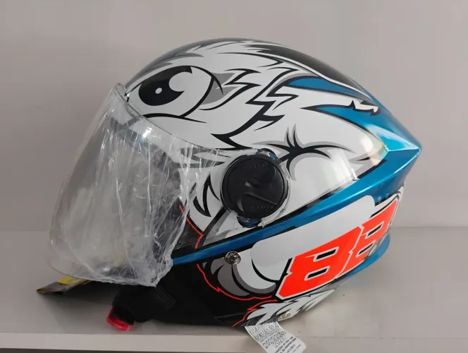 Capacete tamanho 56 novo na caixa