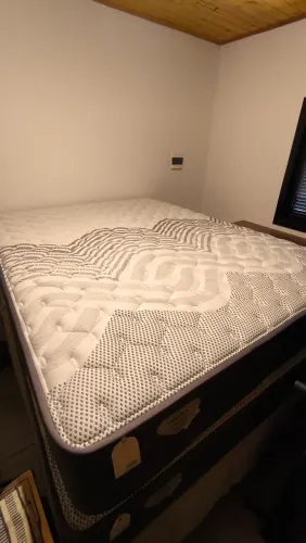Cama box Queen