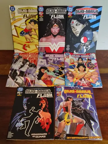 HQs Mensais Panini (2026) - Mulher Maravilha & Flash # 1 ao 8