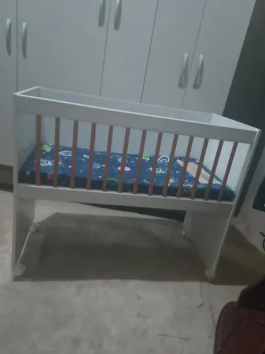 Berco tipo Moisés em ótimo estado 