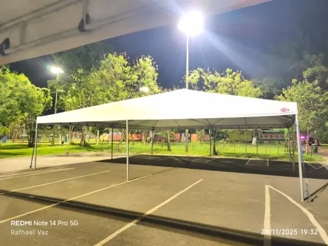 Venda de Tendas - Cobertura moderna e resistente para seu evento.