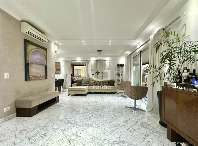 Apartamento para venda com 180m² em Vila Nova Conceição - SP