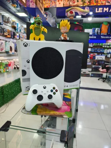 Xbox Séries S Novíssimo+ R$ 100,00 de Desconto no Pix + 1 Ano de Garantia - Loja Física