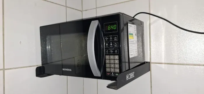 Micro-ondas semi novo