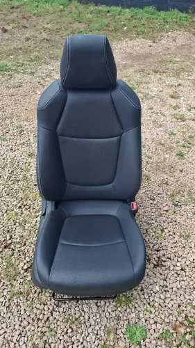 Banco Dianteiro Direito Toyota Corolla 2024