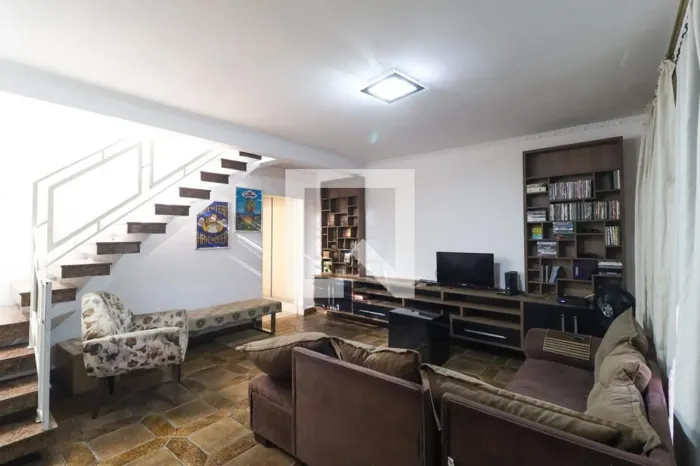 Casa à Venda - Vila Mazzei, 2 Quartos, 234 m2