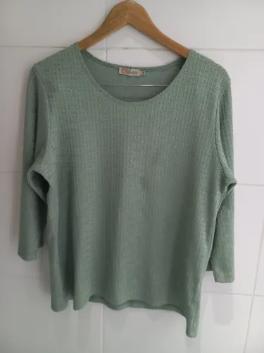 Blusa criatiff verde brotinho