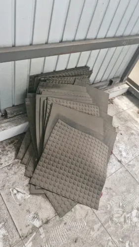 Tapete emborrachado 45 UNIDADES