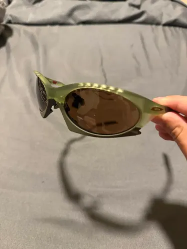 Óculos Oakley Plantaris Original - Verde + Lente Marrom | OO9437
