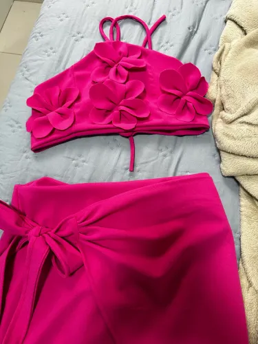 CONJUNTO SHORT SAIA E CROPPED