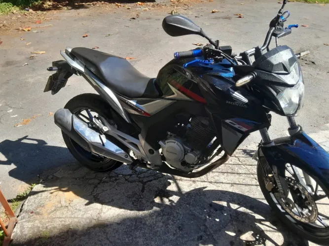 Moto cb Twister 250cc NOVA .
