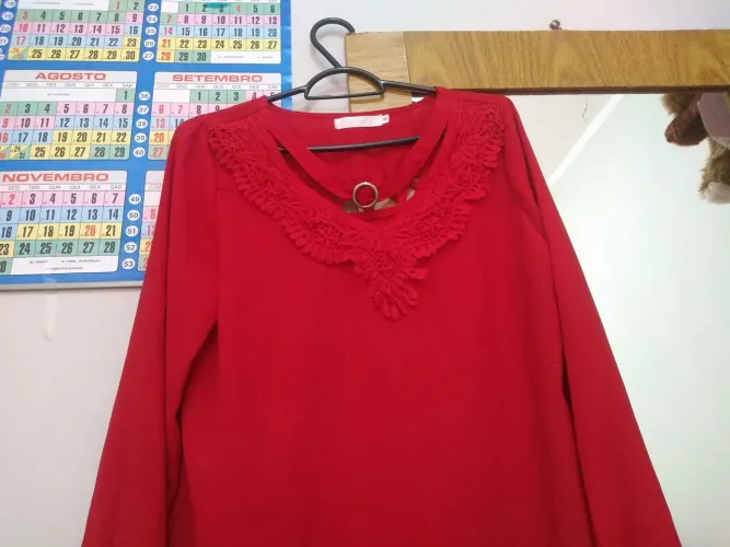  Blusa social feminina manga longa com argola.