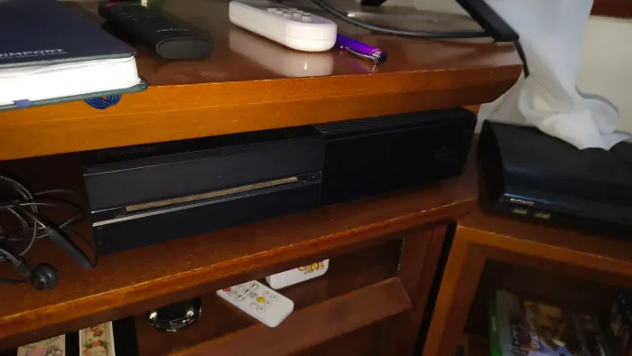 Xbox one fat 1 controle + 1 jogo 
