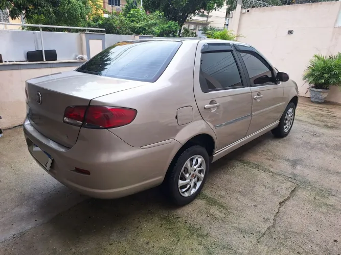 Fiat Siena EL Celeb. 1.0 MPI Fire Flex 8V 4P 2010