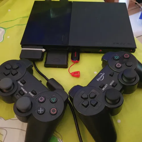 PlayStation 2 Slim Preto