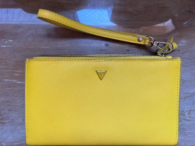 Bolsa Original Guess amarela pouca usada