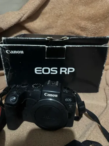 Camera canon RP