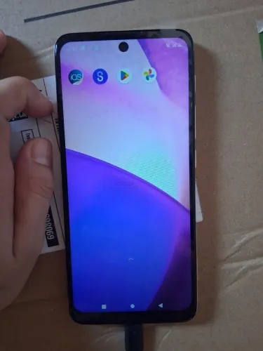 Vendo celular valor 700