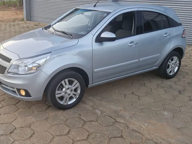 Chevrolet Agile LTZ 1.4 MPFI 8V Flexpower 5P 2012