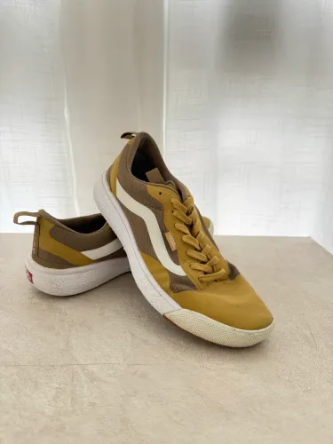 Tênis Vans Ultrarange Amarelo