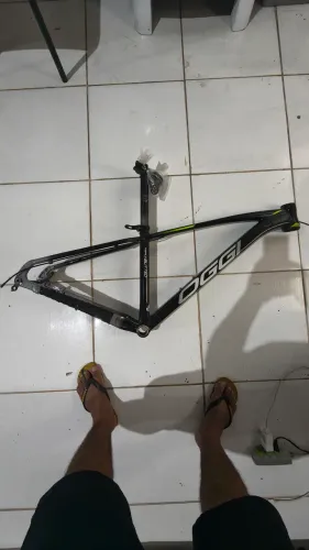 Quadro de bicicleta Oggi 7.4 boster tamanho 15