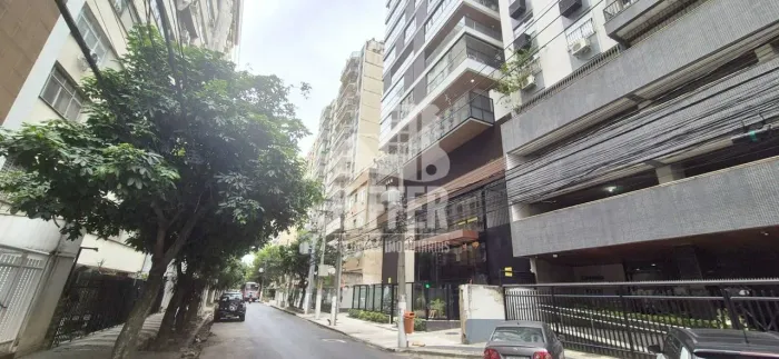 Apartamento 3 quartos com suíte a uma quadra da praia de Icaraí | 93m² e varanda gourmet