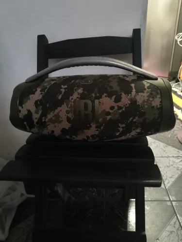 Vendo uma boombox 3 JBL original aprova d'água