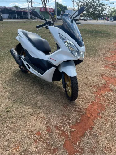 Honda PCX 150 deluxe ano 2015/2016