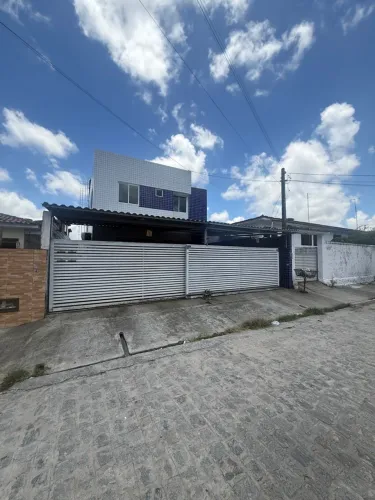 ALUGO APARTAMENTO PRIMEIRO ANDAR 3 QUARTOS NO CRISTO