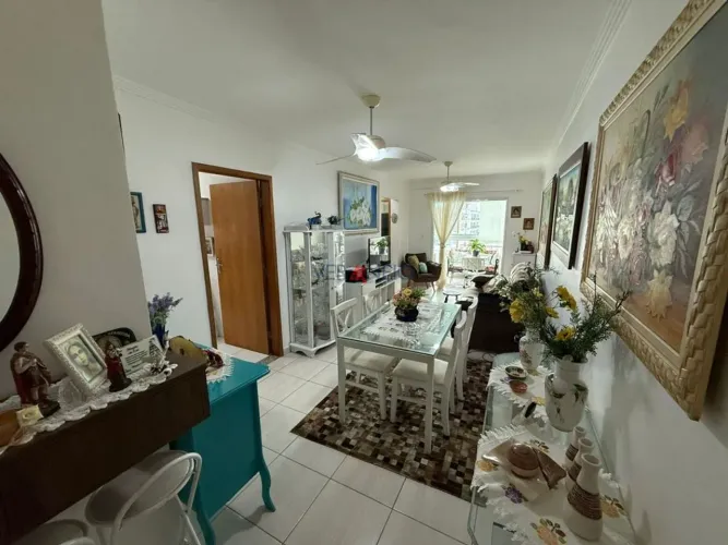 Apartamento à Venda em Vila Guilhermina, Praia Grande - SP