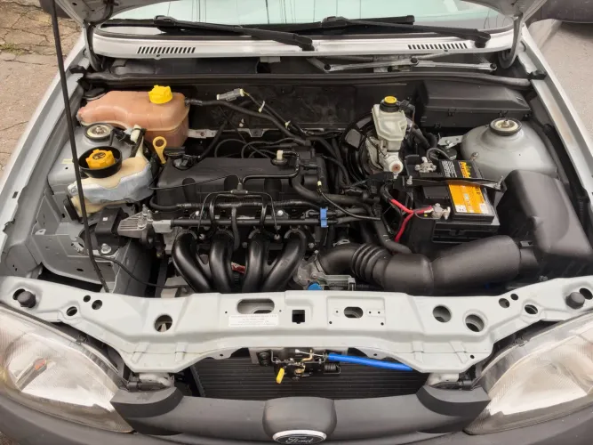 Ford Courier 1.6 L/ 1.6 Flex 2012