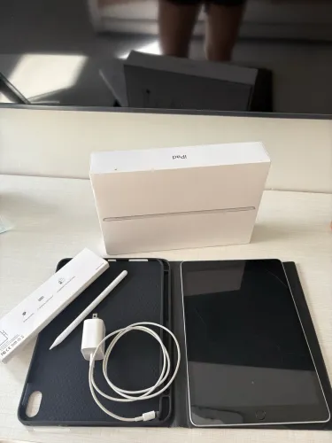 Vendo IPad geração 9 + acessórios